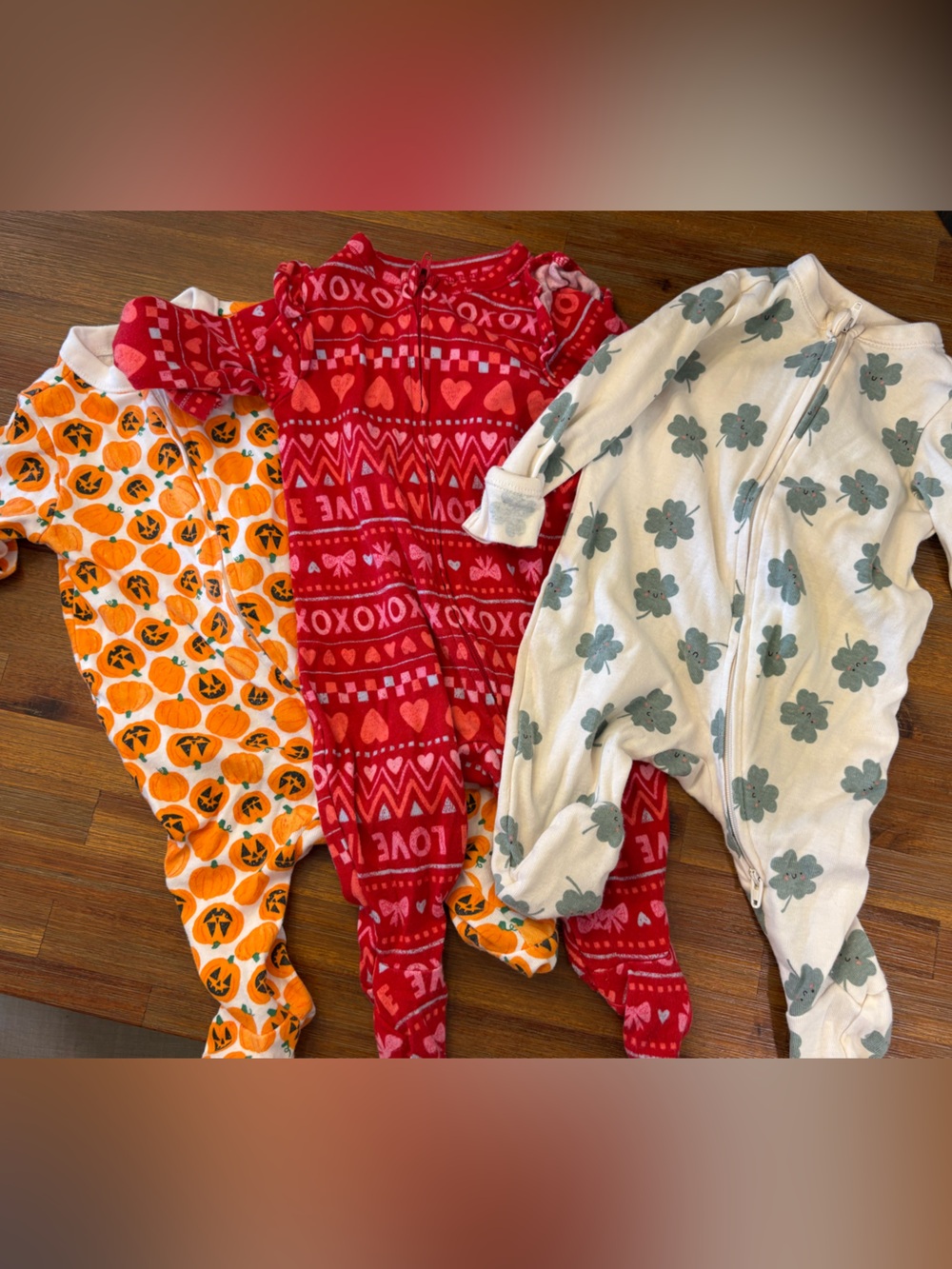 Old Navy 2 Way Zip Panamas- Orange Pumpkin, Red Heart, Clover